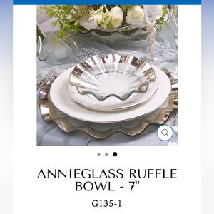 Annie glass small ruffle bowl